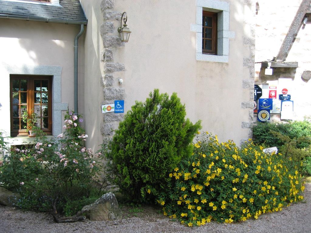 Auberge De L'Atre Quarré-les-Tombes Exterior foto